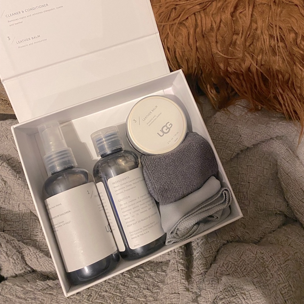 UGG Leather Car Kit